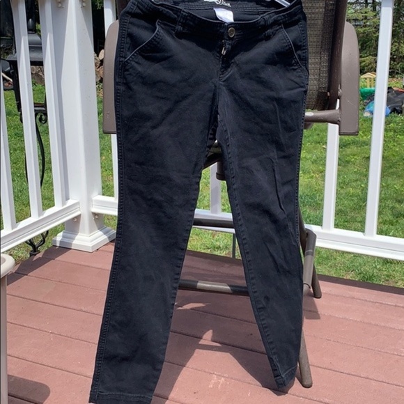 Old Navy Pants - 14 Old navy diva Pants